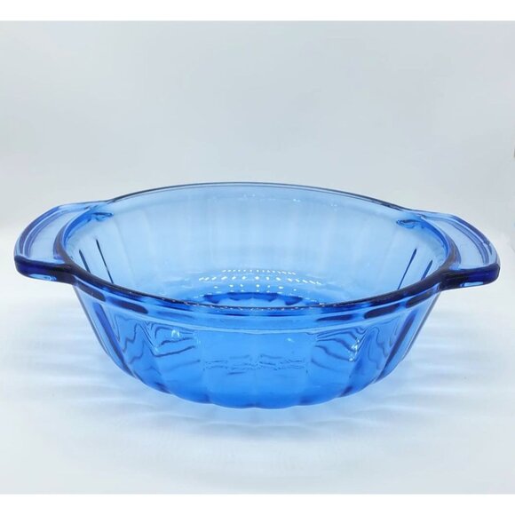 Vintage Anchor Hocking 1.5Qt Blue Fluted Round Casserole Dish with Handles - Picture 8 of 8